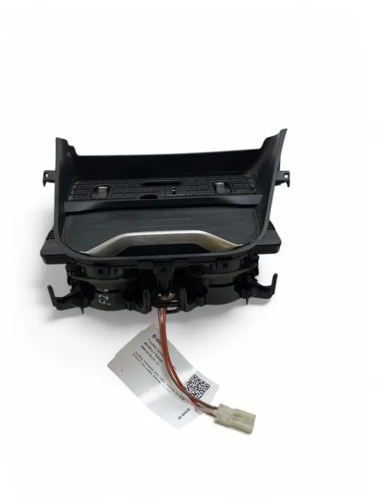 BMW X4 F26 Voorste bekerhouder OEM 9301722 image 2
