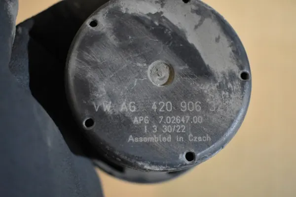 OEM 07L959253K sekundärluftpump för Audi R8 image 5