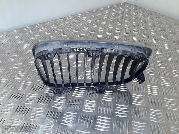 Griglia BMW 1 Series E88 2010 51137179656 image 2