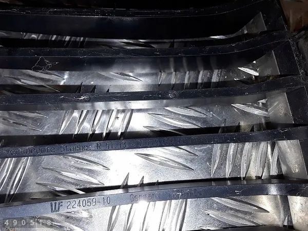 Griglia BMW 1 Series E88 2010 51137179656 image 3