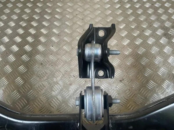 Renault Arkana 2023 Etuaputuki OEM 554013406R image 4