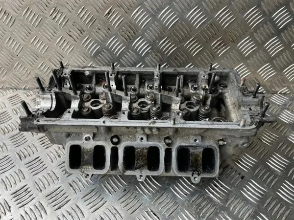 Begagnad Audi OE cylinderhuvud 059E 2.5L diesel image 2