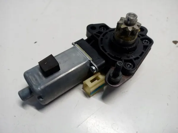 Motor ajuste banco esquerdo OEM 88582-C1000 Hyundai Tucson image 3