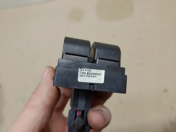 Panneau interrupteur vitre OEM 7354986800 Fiat Doblo II image 5