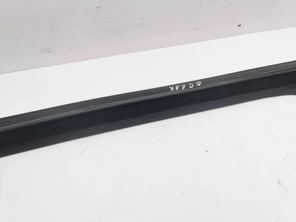 Cupra Formentor 2023 achterdeur afdichting OEM AMD152644 image 4