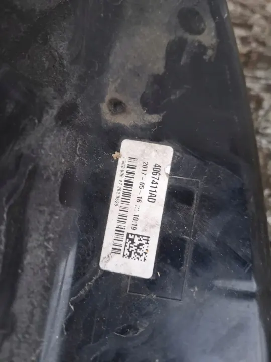 AdBlue-tank Audi A4 B9 OEM 8W0131878AM Begagnad image 7