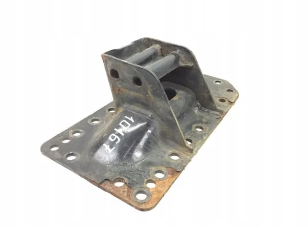 MAN ramtvärbalksfäste OEM 81412055056 image 3