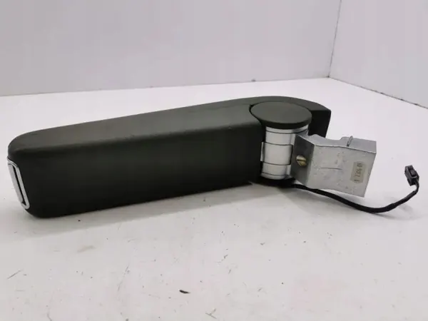 OEM 1072878 Keskikonsolin käsinoja vasen puoli image 5