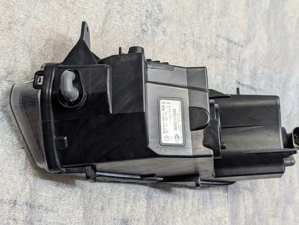 VW POLO 6C0 V 5 Farol Halógeno Esquerdo 6C0941661J image 10