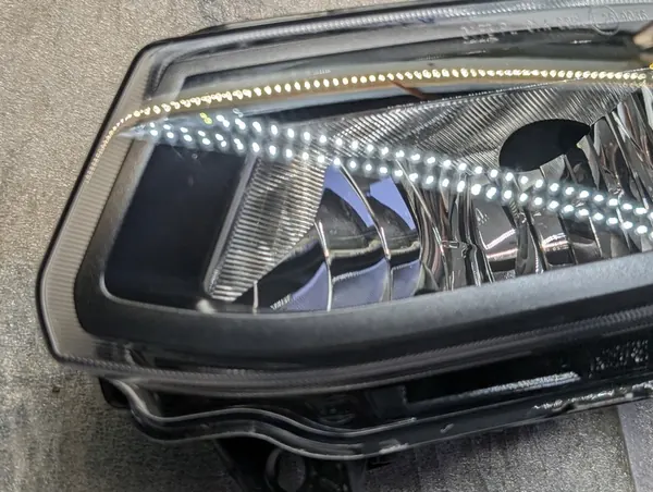 VW POLO 6C0 V 5 Farol Halógeno Esquerdo 6C0941661J image 2