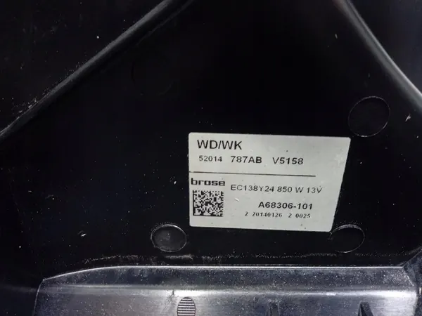 Kylarrubrik JEEP GRAND CHEROKEE WK2 3.0 CRD 52014787AB image 4