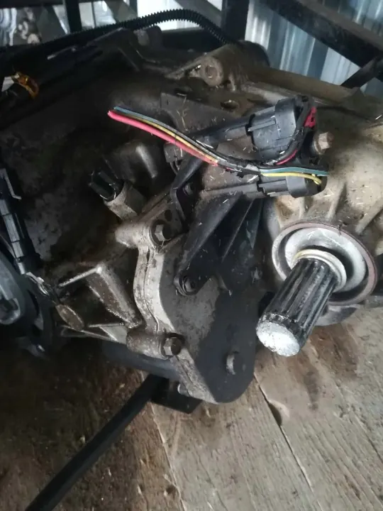 OEM 4x4OE001956 Verteilergetriebemotor - Gebraucht image 2