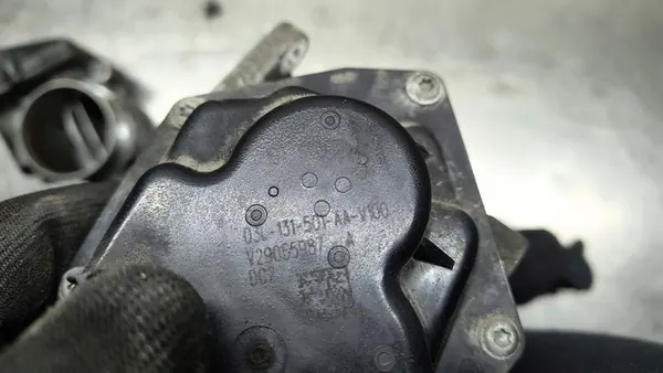 EGR-VENTTIILI VW CRAFTER 2.0 TDI 03L131501AA image 4