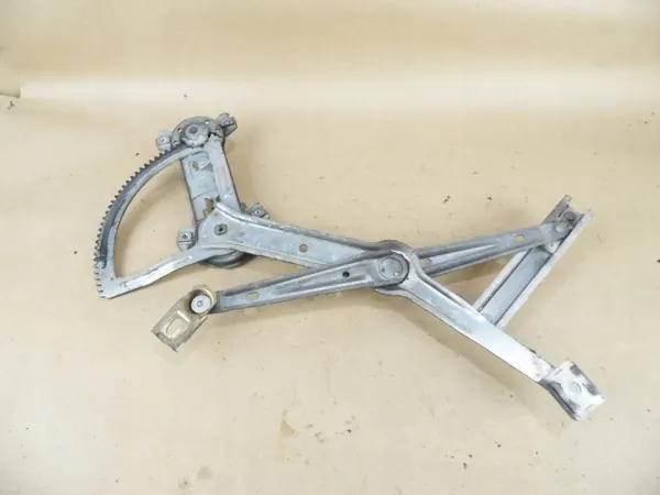 Manuell fönsterhiss höger fram OEM AKG6750 image 3