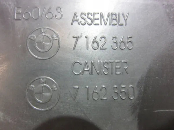 BMW X3 F25 Kolfilterhus OEM 16117220721 image 6