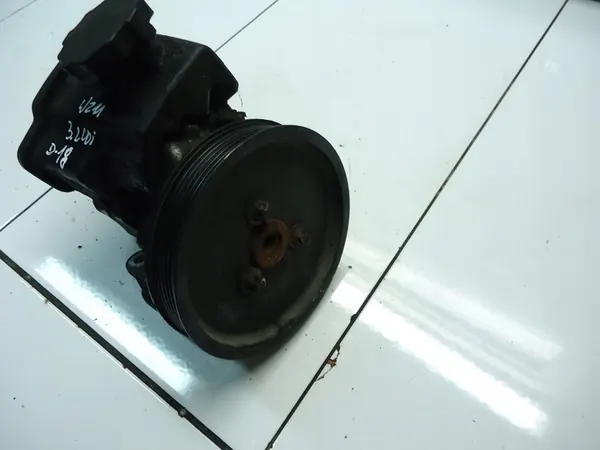 Servostyrningspump MERCEDES W211 3.2CDI A0044662001 image 2