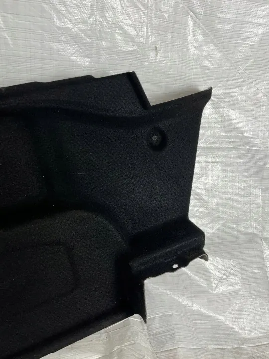 Mercedes CLS bagageutrymmessidobeklädnad OEM A2576901225 image 4