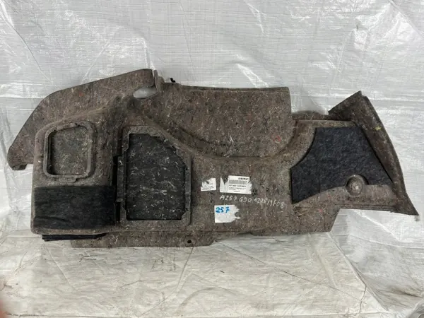 Mercedes CLS bagageutrymmessidobeklädnad OEM A2576901225 image 5