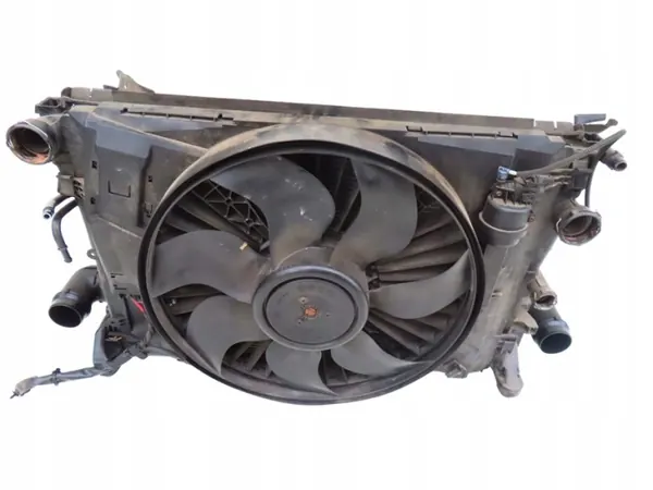 Radiator & Ventilator Set OEM A2045000554 Mercedes C W204 image 9