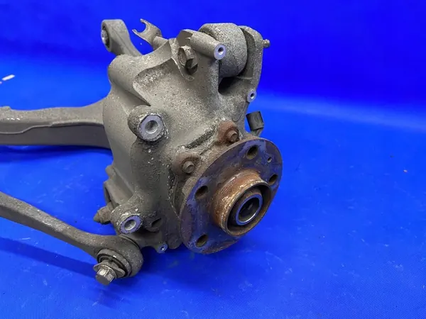 AUDI A8 D4 Vasemman Takapään Koukku 4H0505435D image 3