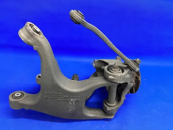 AUDI A8 D4 Vasemman Takapään Koukku 4H0505435D image 4