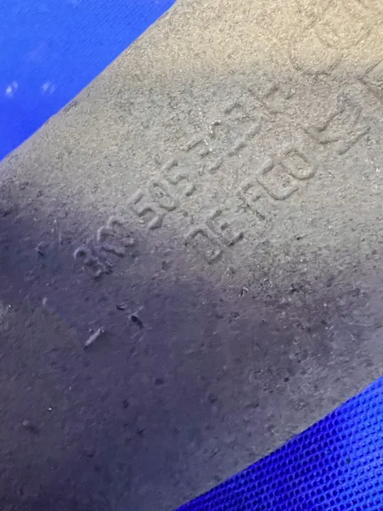 AUDI A8 D4 Vasemman Takapään Koukku 4H0505435D image 7