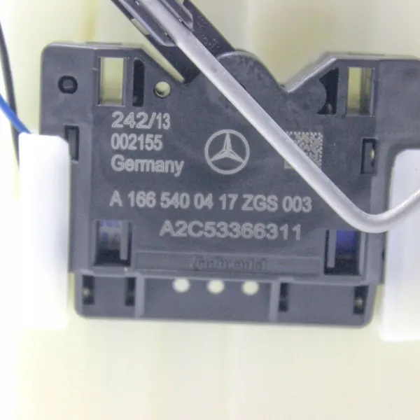 Brandstofpomp Mercedes-Benz GL X166 A1664701094 image 7