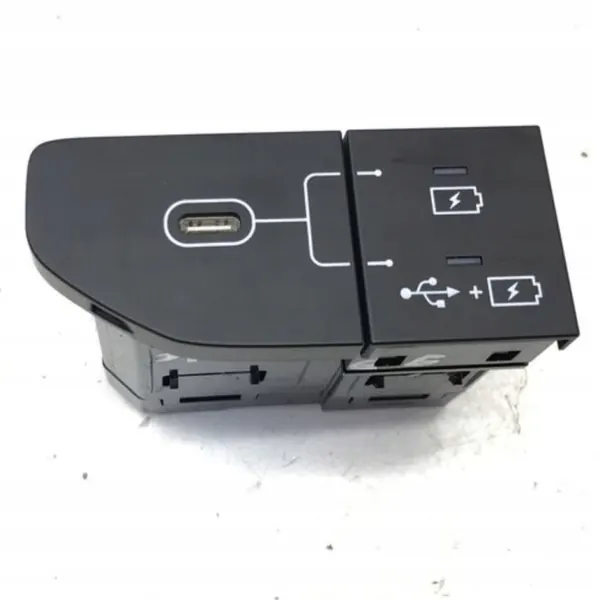 Kia USB-C Latausportti OEM 961A0P1000 - Käytetty image 3