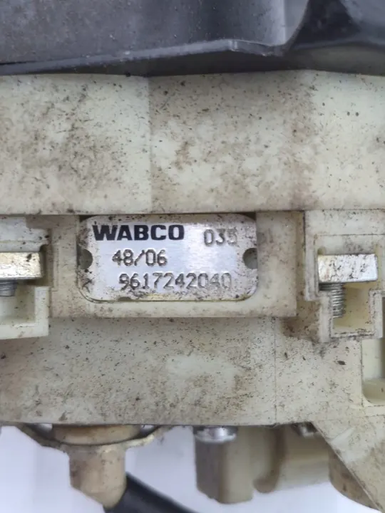 Handbromsventilspak OEM 9617242040 20367533 image 3