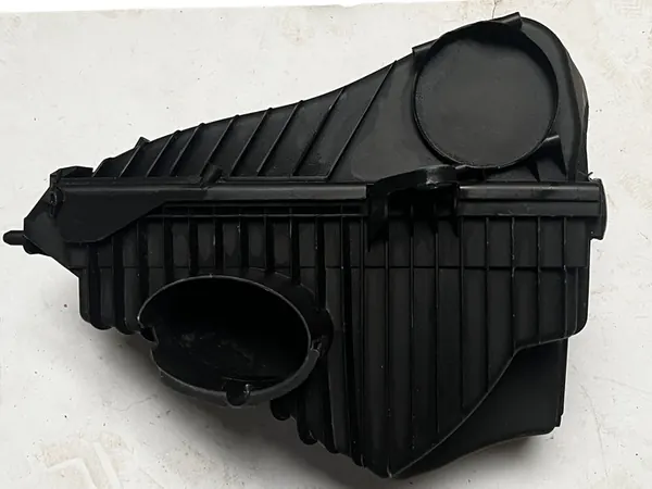 VW Touareg 7P 4.2 FSI Luftfilterhus 7P6128607C image 4