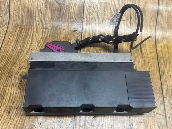 Amplificateur Bose OEM 4F0035223F pour Audi A6 C6 image 2