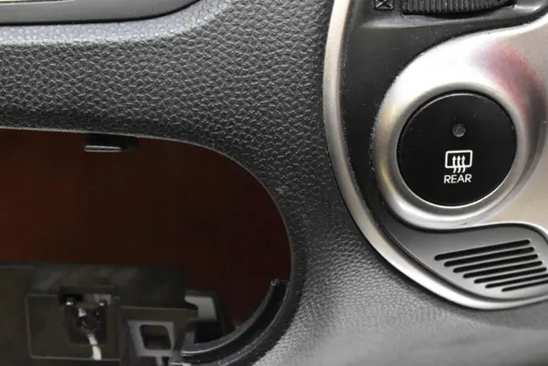 Consola painel OEM mamAUTO-1048599- Hyundai IX35 image 6