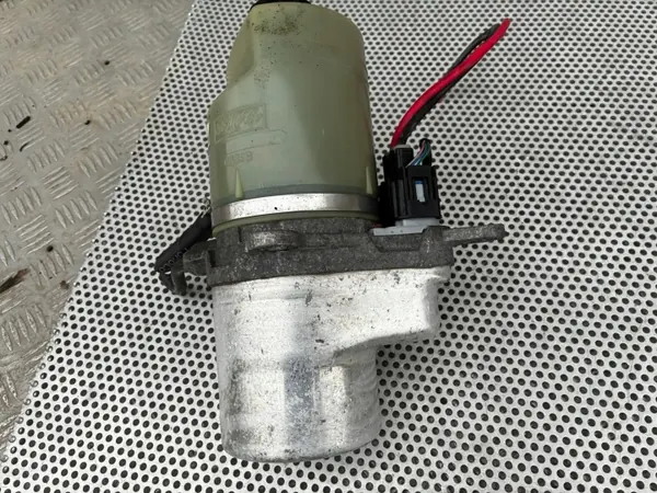 Bomba direção Ford OEM 4M513K514BD Usada image 5