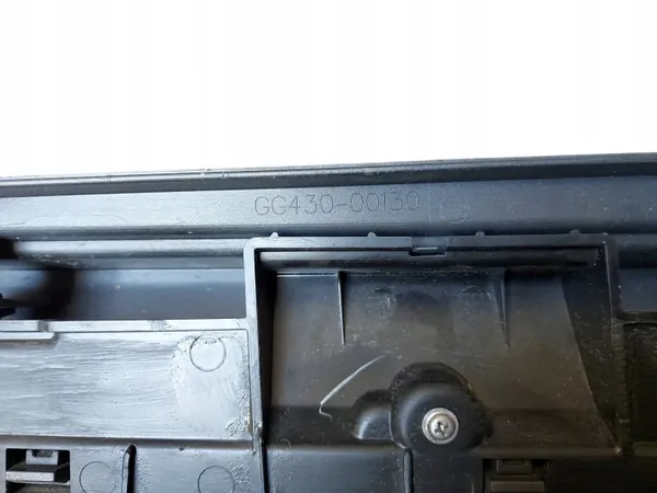 Infiniti Q30 Couvre-bas de seuil gauche OEM 768515DA1A image 7