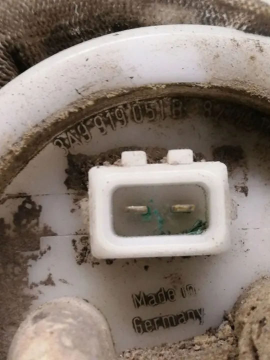 Sensor nível combustível OEM 3A9919051B - Usado image 4