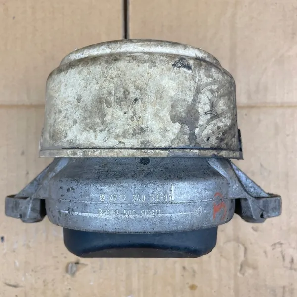 Moottorin Kiinnike MERCEDES W212 W218 3.0CDI a2122403317 image 3