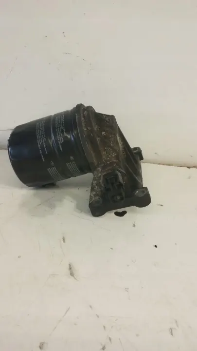 Mazda Oljefilterhållare OEM orion 000284 - Begagnad image 3