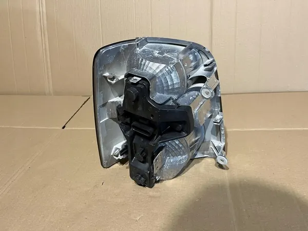 VW TOURAN 1T0 Höger Bakljus Svart 1T0945095P image 5