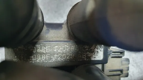 Tändspole Ford OE 988F-12029AC image 3