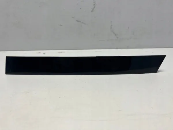 BMW X6 G06 takaikkunan tiiviste OEM 7446215 image 2