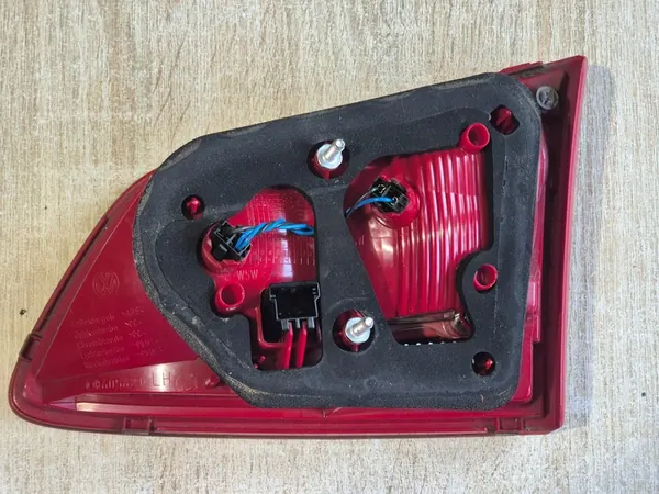Lámpara Trasera Izquierda VW Passat B7 Kombi image 2