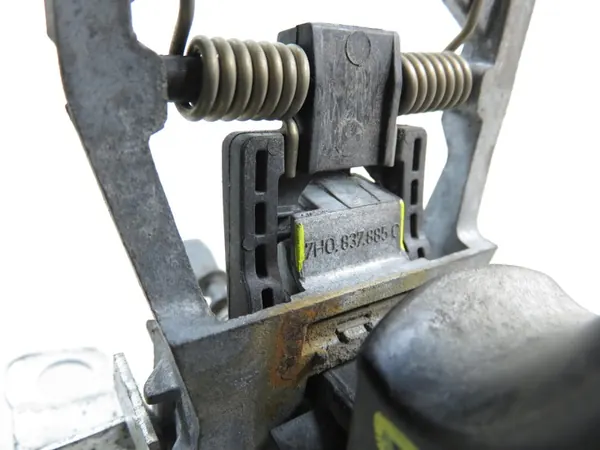 Ovenkahvan Kiinnitys Vasemmalle Edessä VW T5 7H0837885C image 5