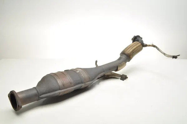 Katalysator Volvo XC70 2.5T OEM 8670276 gebraucht image 2