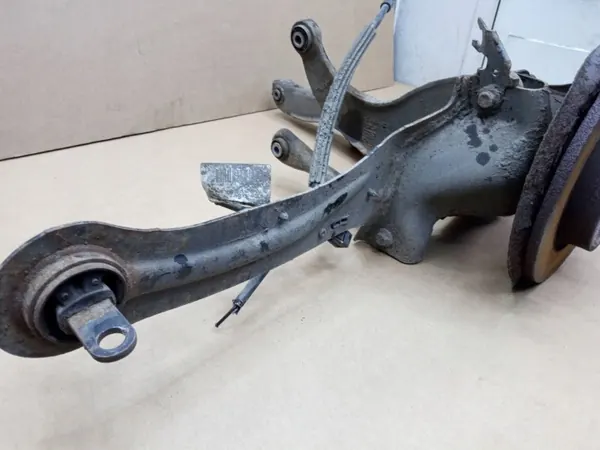 ZWROTNICA Braço de Suspensão Traseiro Esquerdo Volvo V40 image 3