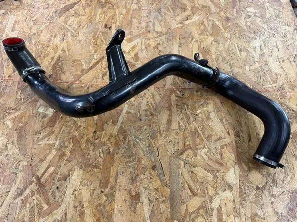 Ford Focus C-MAX Intercooler-Schlauch vorne 3M51-6C646-SN image 2