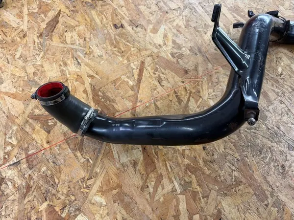 Ford Focus C-MAX Intercooler-Schlauch vorne 3M51-6C646-SN image 3