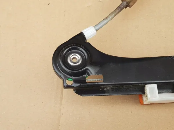 Mecanismo da janela dianteira direita / Audi A3 8P 3 portas / OEM image 5