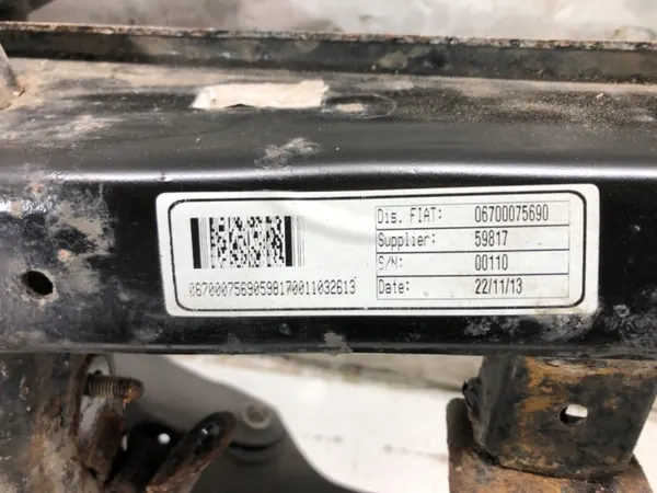 Poutre arrière OEM 06700075690 pour Maserati Quattroporte VI image 9