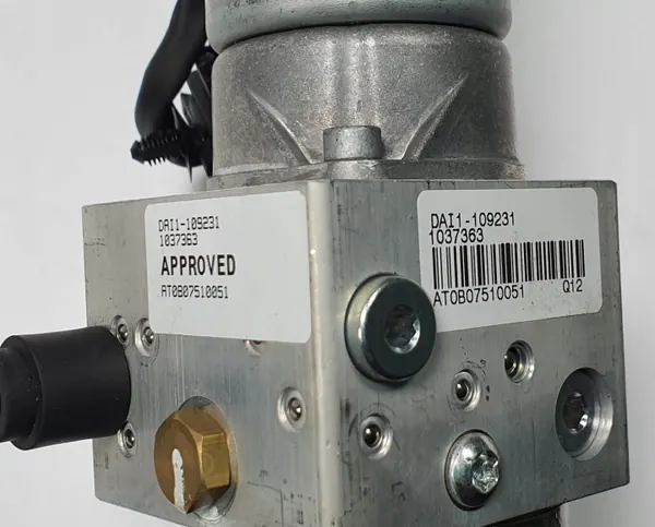 Audi TT 8J Cabrio dakpomp OEM 1037363 109231 image 4