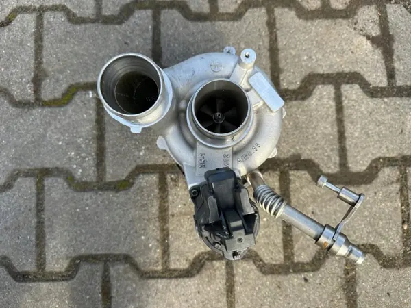 Turboahdin OEM 7852373 BMW M5 F90 4.4 V8 image 2